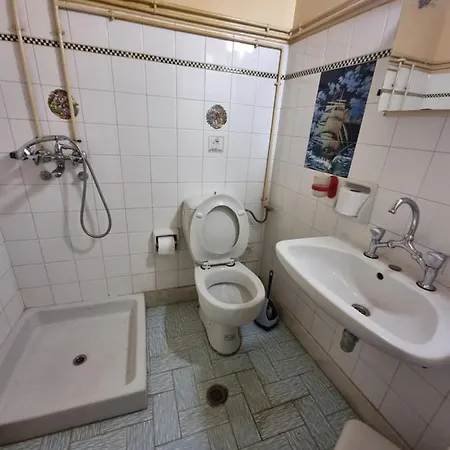 Letta's Studio Apartment